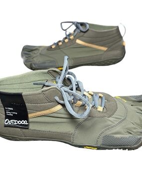 Vibram FiveFingers V-Trek Hiking Shoes Green USA 11.5-12 Mens Outdoor NEW